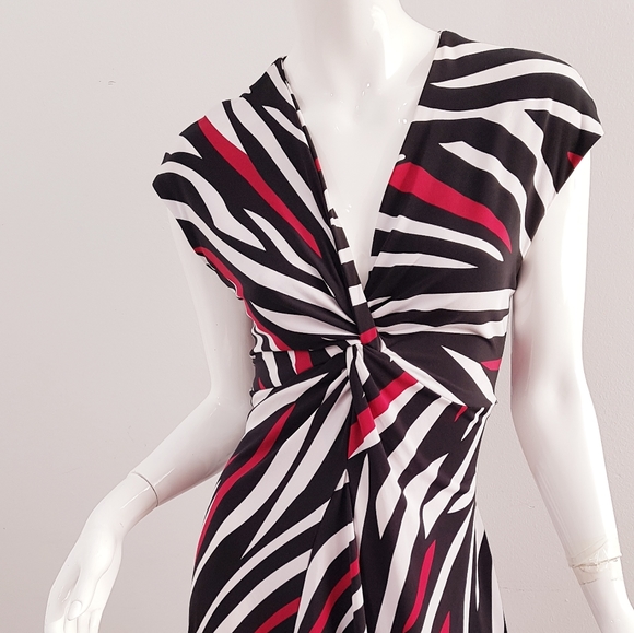 Cleo Bugandy, Black White Stunning Dress Size 8 (J) - Picture 3 of 4